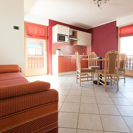 Chalet Kiara - Appartamenti Abar Livigno Bagian luar foto