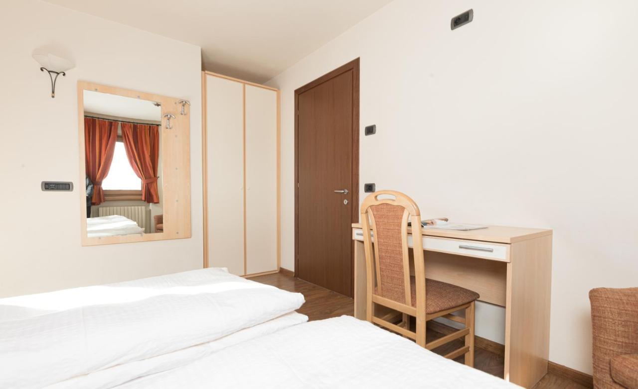 Chalet Kiara - Appartamenti Abar Livigno Bagian luar foto