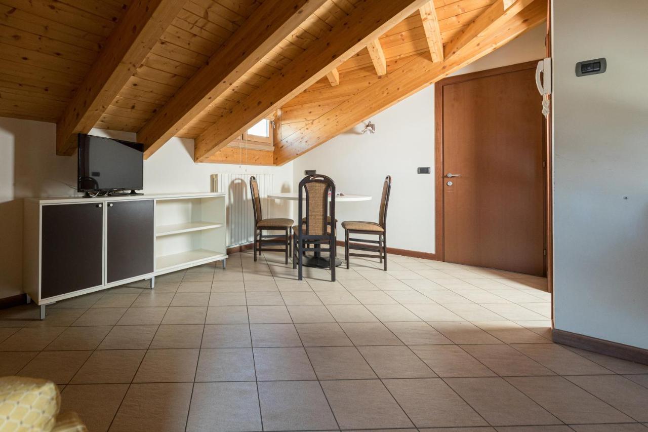 Chalet Kiara - Appartamenti Abar Livigno Bagian luar foto