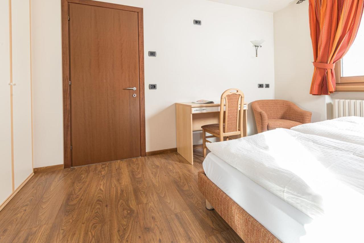 Chalet Kiara - Appartamenti Abar Livigno Bagian luar foto