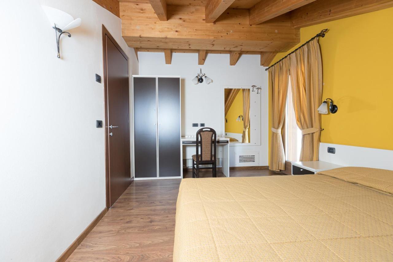 Chalet Kiara - Appartamenti Abar Livigno Bagian luar foto