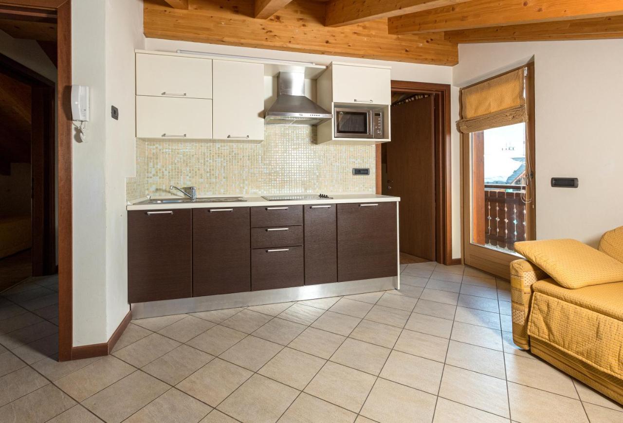 Chalet Kiara - Appartamenti Abar Livigno Bagian luar foto