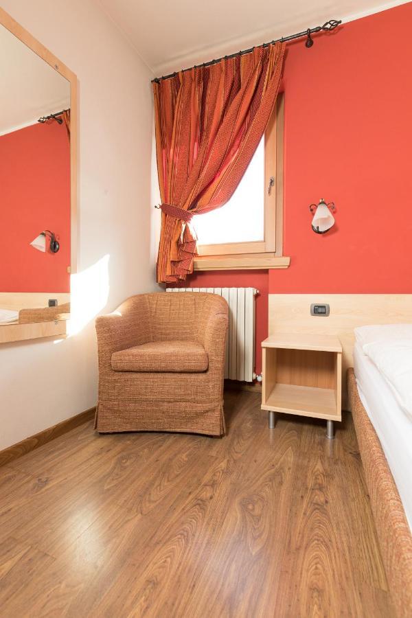 Chalet Kiara - Appartamenti Abar Livigno Bagian luar foto
