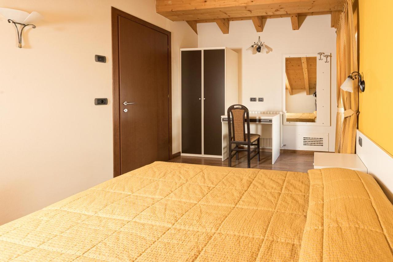 Chalet Kiara - Appartamenti Abar Livigno Bagian luar foto