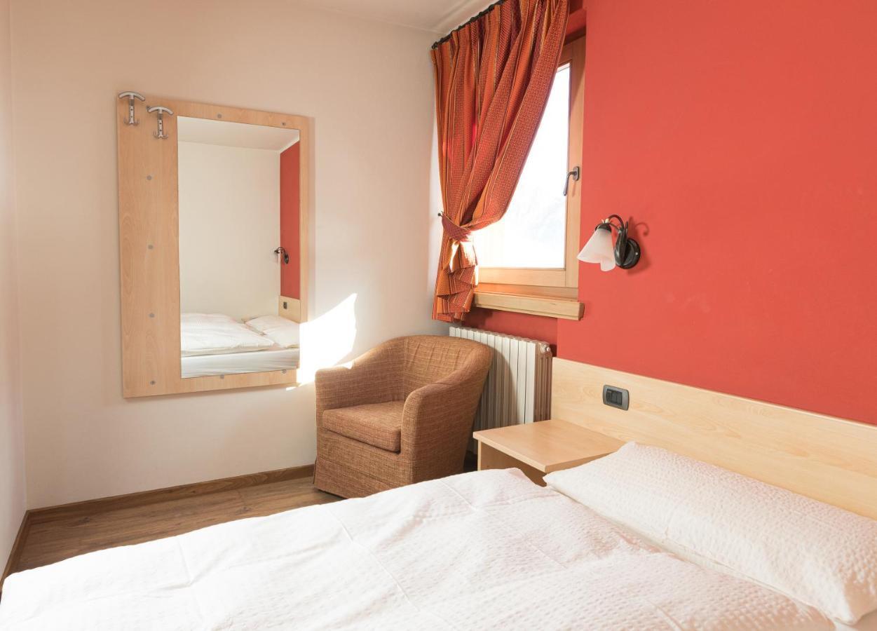 Chalet Kiara - Appartamenti Abar Livigno Bagian luar foto