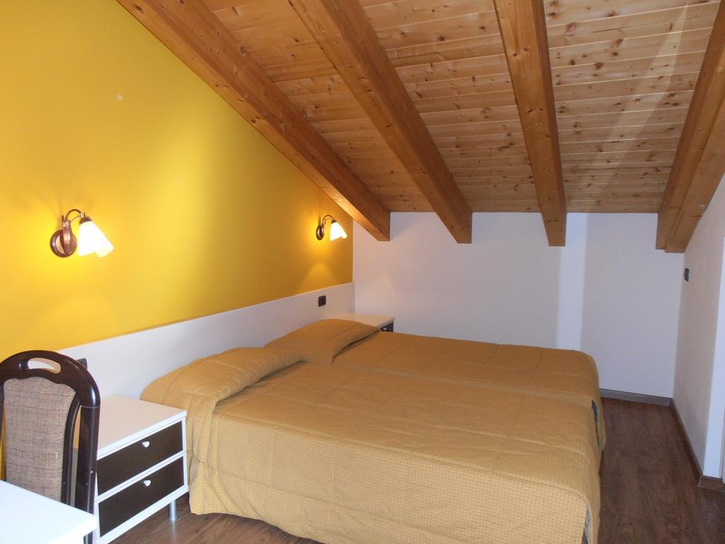 Chalet Kiara - Appartamenti Abar Livigno Ruang foto