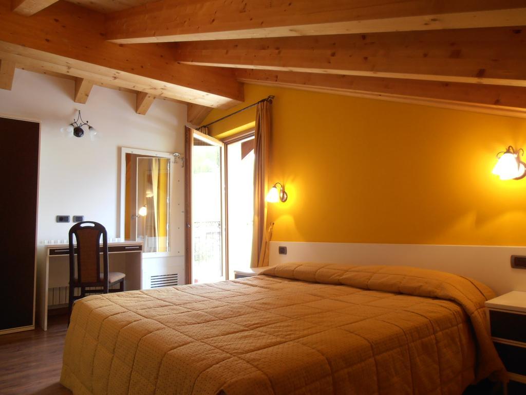 Chalet Kiara - Appartamenti Abar Livigno Ruang foto